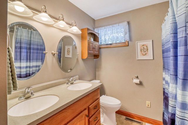 1411 23rd Avenue S, Moorhead, MN 56560