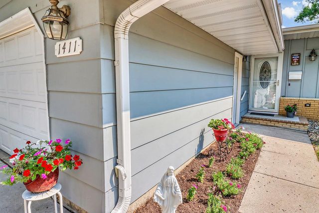 1411 23rd Avenue S, Moorhead, MN 56560