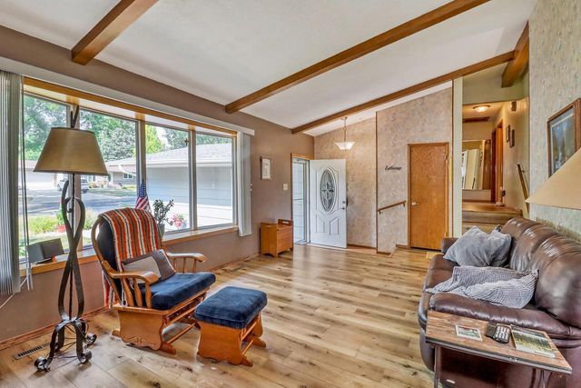 1411 23rd Avenue S, Moorhead, MN 56560
