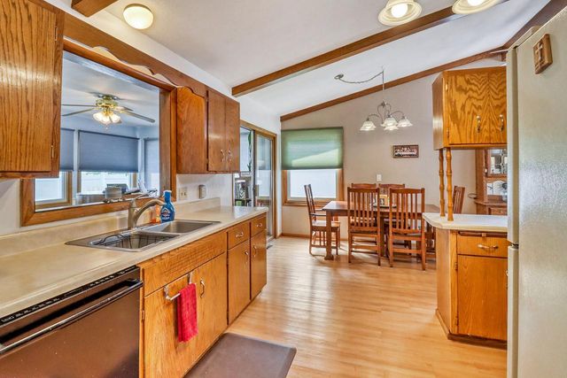 1411 23rd Avenue S, Moorhead, MN 56560