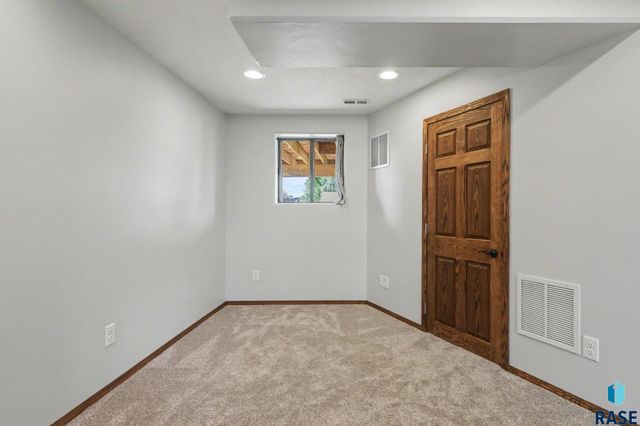 5413 W Missouri St St Street, Sioux Falls, SD 57106