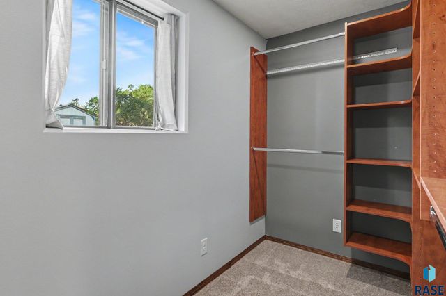 5413 W Missouri St St Street, Sioux Falls, SD 57106