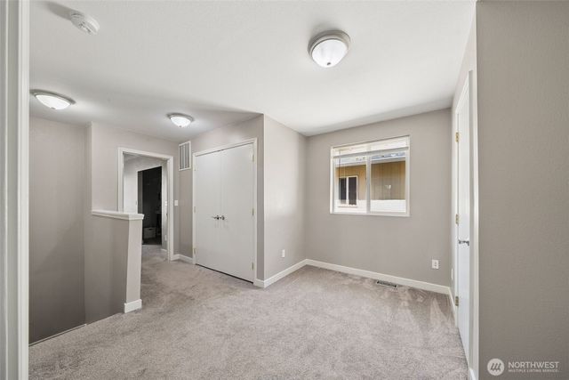 18541 100th Avenue E, Puyallup, WA 98375