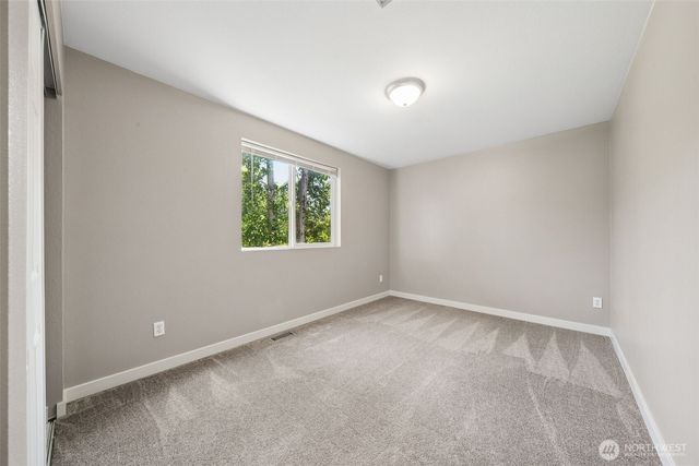 18541 100th Avenue E, Puyallup, WA 98375