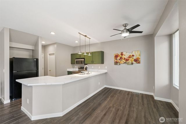 18541 100th Avenue E, Puyallup, WA 98375