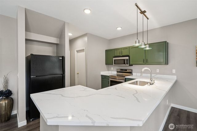 18541 100th Avenue E, Puyallup, WA 98375