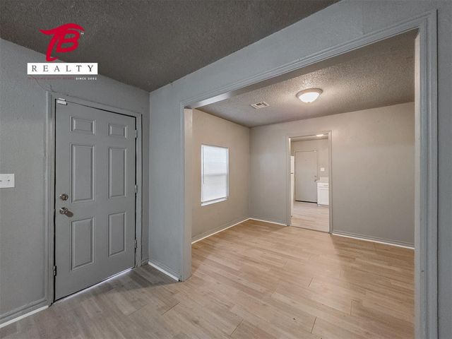 2320 NE 20th Street, Oklahoma City, OK 73111