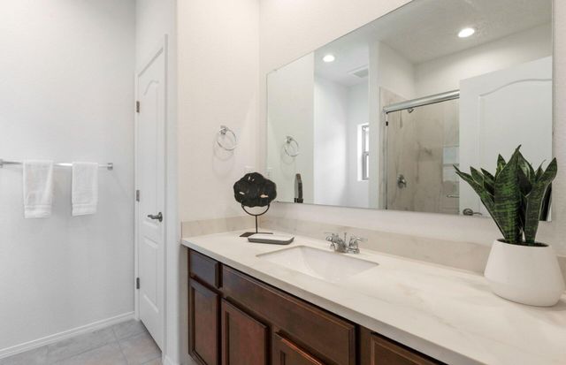 279 Prism Avenue SW, Rio Rancho, NM 87124