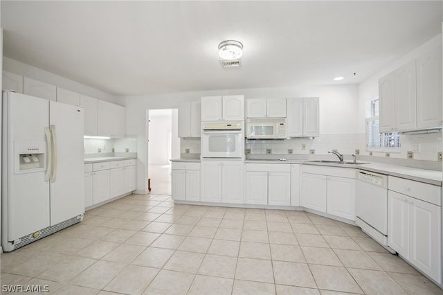 5348 Cypress LN, Naples, FL 34113