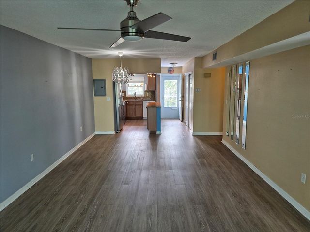 4939 FLORAMAR TERRACE 203, New Port Richey, FL 34652