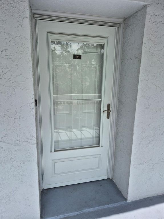 4939 FLORAMAR TERRACE 203, New Port Richey, FL 34652