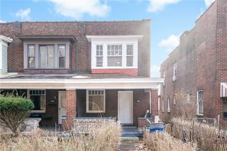 7138 Apple St, Lincoln Larimer, PA 15206