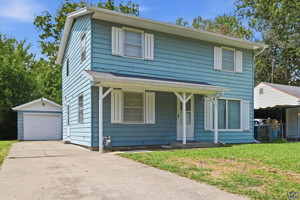 285 NE Sumner ST, Topeka, KS 66616