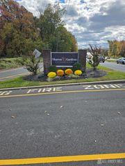 206 sharon garden Court, Woodbridge Proper, NJ 07095