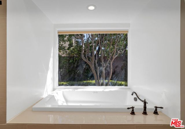 9141 Leander Place, Beverly Hills, CA 90210