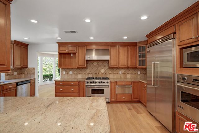 9141 Leander Place, Beverly Hills, CA 90210