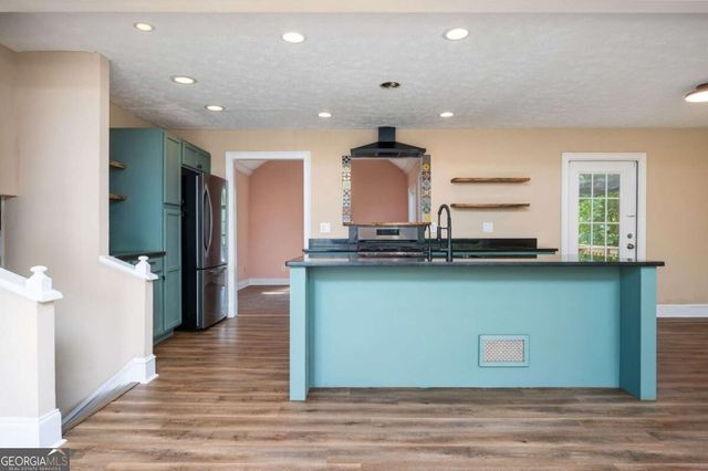 633 San Pablo Drive, Stone Mountain, GA 30083