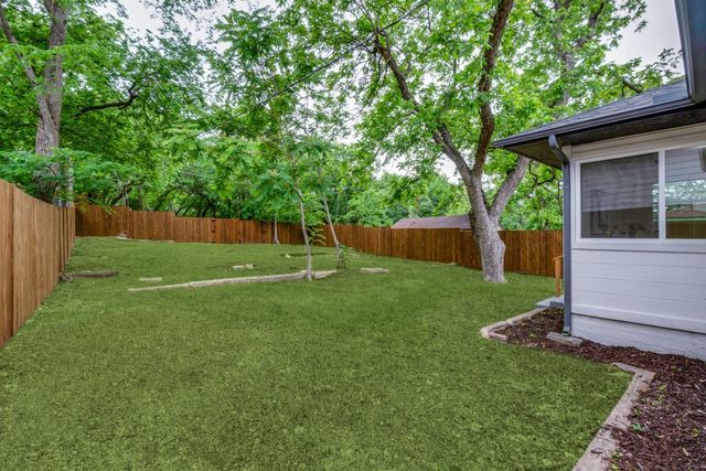 1431 Carson Street, Dallas, TX 75216