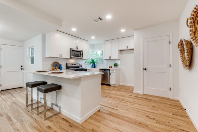 1431 Carson Street, Dallas, TX 75216