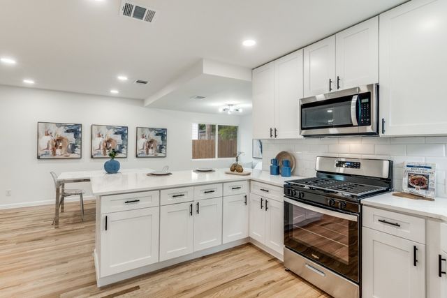 1431 Carson Street, Dallas, TX 75216