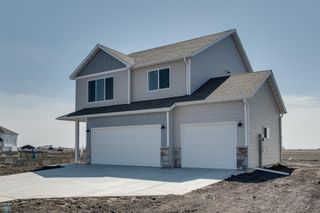 6637 Belding Drive S, Fargo, ND 58104