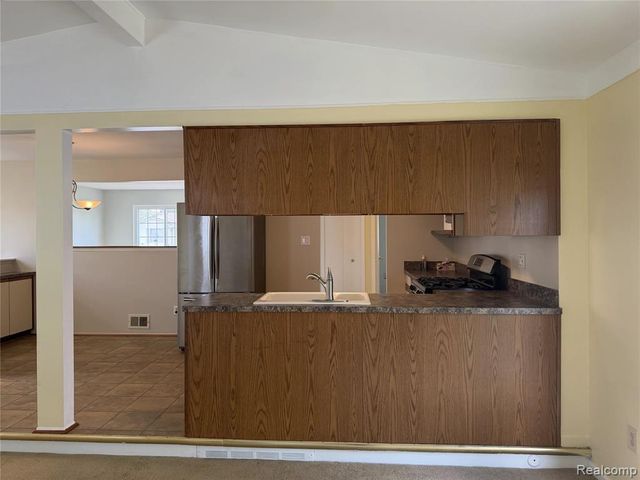 42150 Addison Avenue, Canton, MI 48187