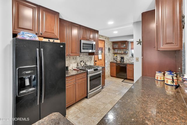 3 Stork Lane, Howell, NJ 07731