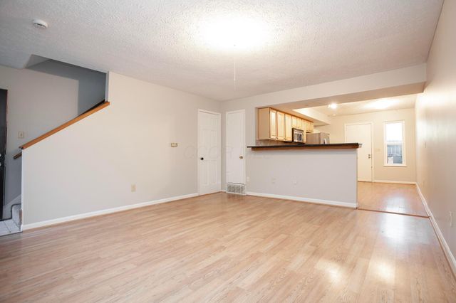 3246 Summerdale Lane, 34, Columbus, OH 43221