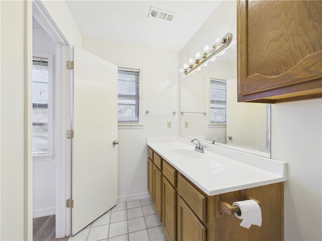 1990 W Twin Springs Street, Siloam Springs, AR 72761