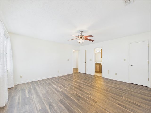 1990 W Twin Springs Street, Siloam Springs, AR 72761