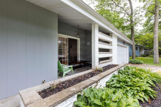 1506 Timber Drive, Midland, MI 48642