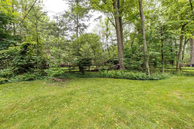 1506 Timber Drive, Midland, MI 48642