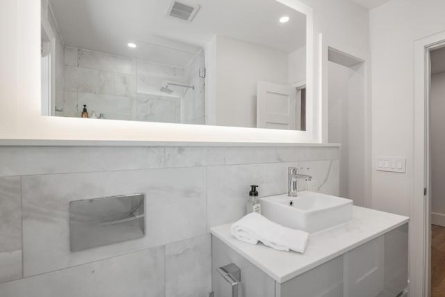 413 8th NE Street A, Atlanta, GA 30309