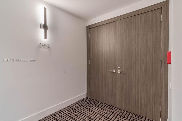 3737 Collins Ave S-203, Miami Beach, FL 33140
