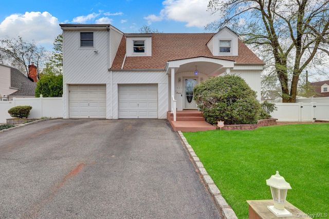 451 N Grove Street, Valley Stream, NY 11580