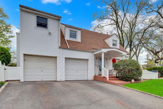 451 N Grove Street, Valley Stream, NY 11580