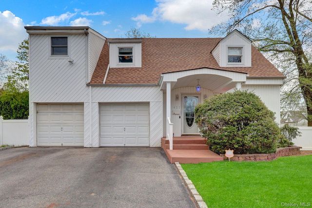 451 N Grove Street, Valley Stream, NY 11580