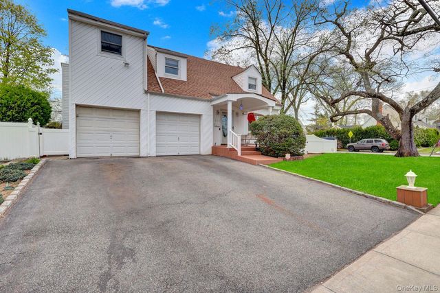 451 N Grove Street, Valley Stream, NY 11580