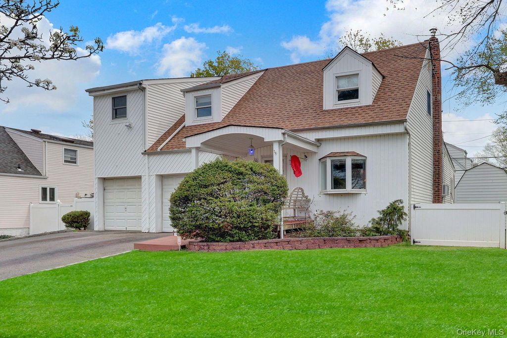 451 N Grove Street, Valley Stream, NY 11580