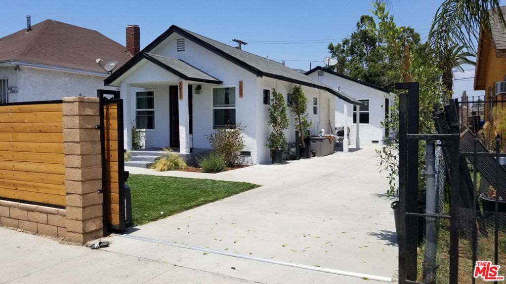 229 W 84th Street, Los Angeles, CA 90003 — exterior