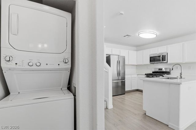 6720 Churnet Valley Avenue, Las Vegas, NV 89139