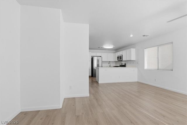 6720 Churnet Valley Avenue, Las Vegas, NV 89139