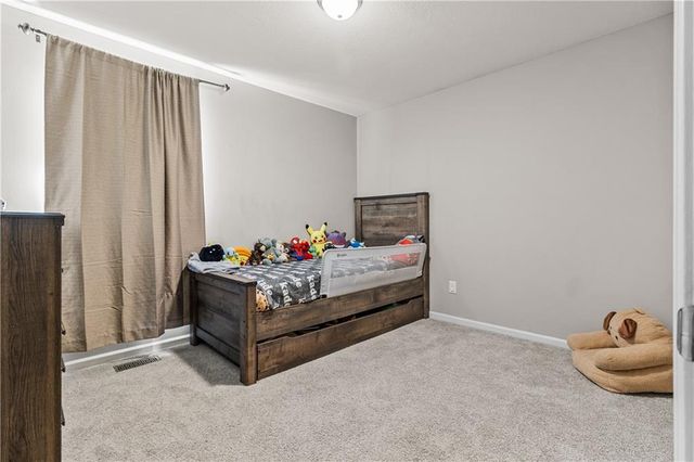 607 SE Joel Avenue, Lee's Summit, MO 64063