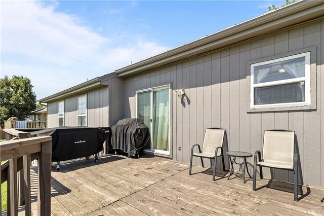 607 SE Joel Avenue, Lee's Summit, MO 64063