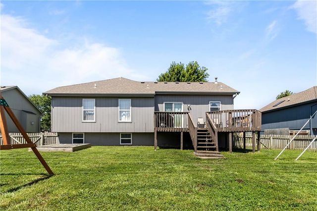 607 SE Joel Avenue, Lee's Summit, MO 64063