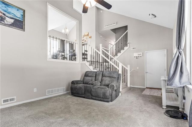 607 SE Joel Avenue, Lee's Summit, MO 64063