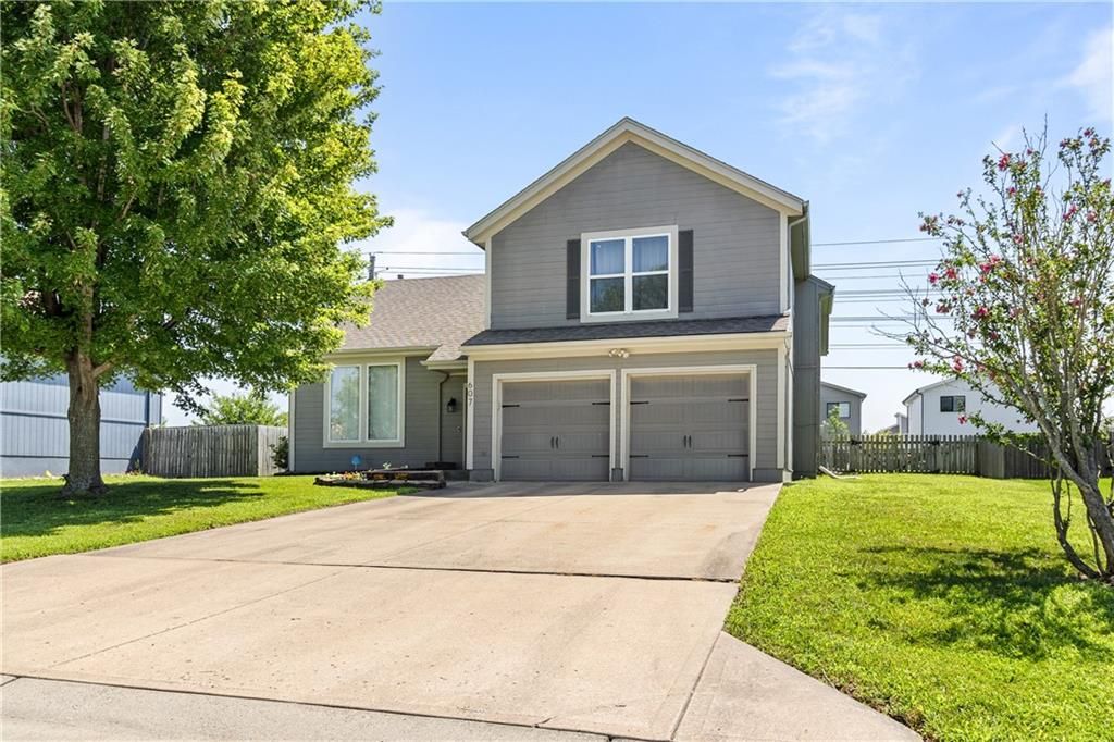 607 SE Joel Avenue, Lee's Summit, MO 64063