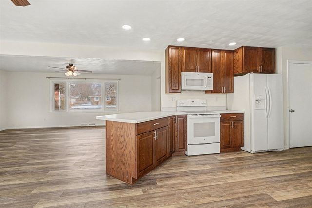 64588 W North Park Drive, Constantine, MI 49042