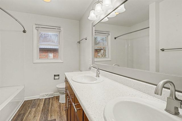 64588 W North Park Drive, Constantine, MI 49042