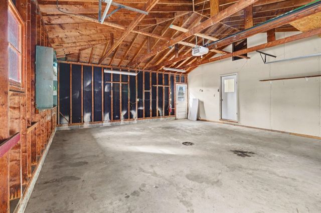 64588 W North Park Drive, Constantine, MI 49042